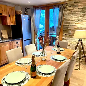 chalet-leterlou.hotels-rhonealpes.com/